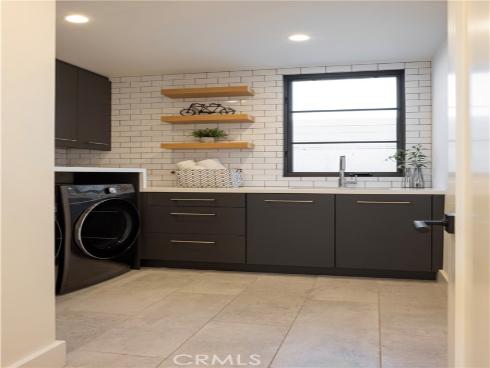 304 Goldenrod Avenue, Corona del Mar, CA