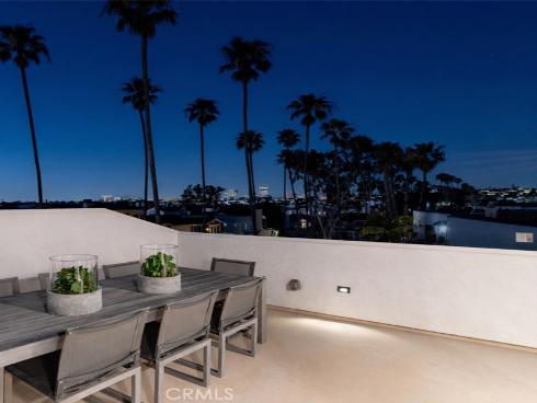 304 Goldenrod Avenue, Corona del Mar, CA