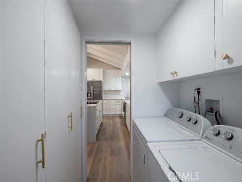 221 Larkspur Avenue, Corona del Mar, CA