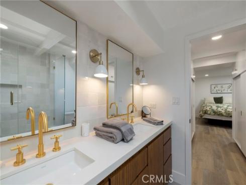 221 Larkspur Avenue, Corona del Mar, CA