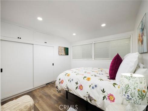 221 Larkspur Avenue, Corona del Mar, CA