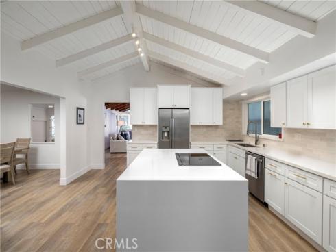 221 Larkspur Avenue, Corona del Mar, CA