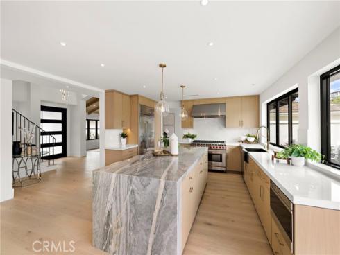 6 Monterey Circle, Corona del Mar, CA