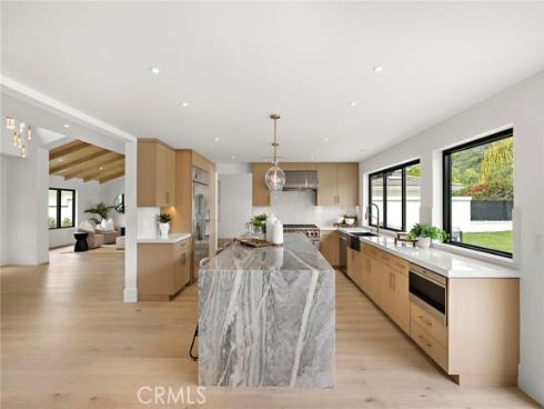 6 Monterey Circle, Corona del Mar, CA