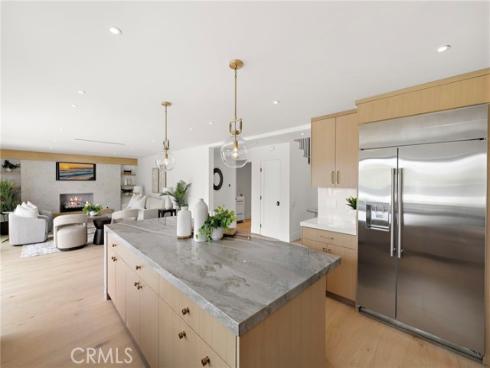 6 Monterey Circle, Corona del Mar, CA