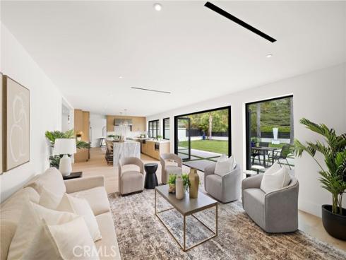 6 Monterey Circle, Corona del Mar, CA