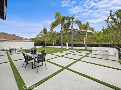6 Monterey Circle, Corona del Mar, CA