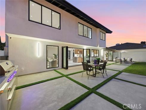 6 Monterey Circle, Corona del Mar, CA