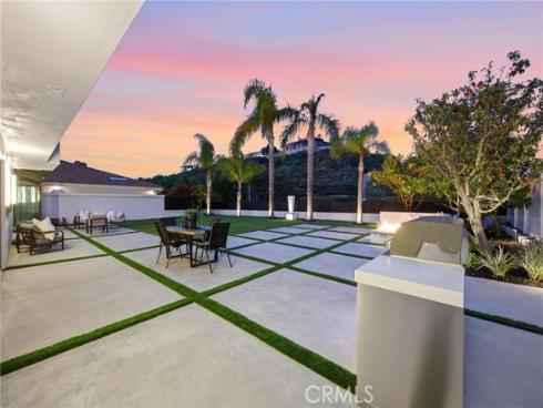6 Monterey Circle, Corona del Mar, CA