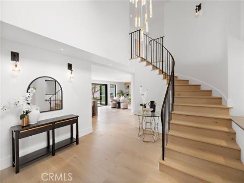 6 Monterey Circle, Corona del Mar, CA