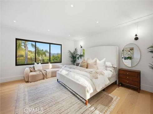 6 Monterey Circle, Corona del Mar, CA