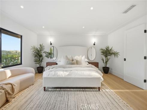 6 Monterey Circle, Corona del Mar, CA
