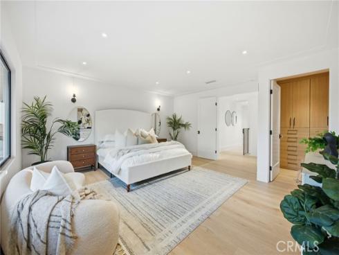 6 Monterey Circle, Corona del Mar, CA