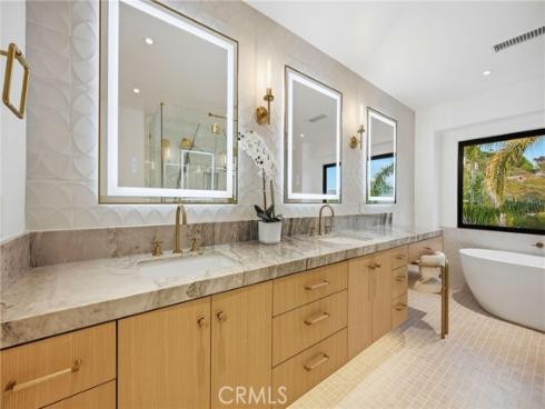6 Monterey Circle, Corona del Mar, CA