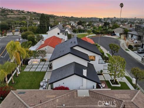 6 Monterey Circle, Corona del Mar, CA
