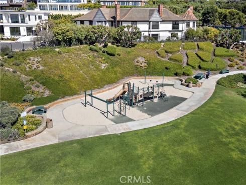 6 Monterey Circle, Corona del Mar, CA