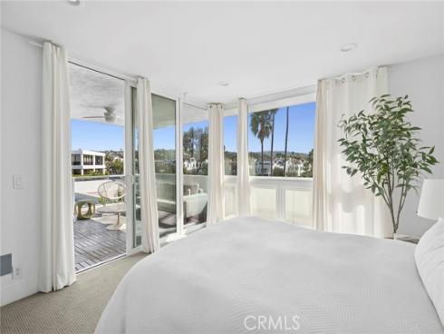 775 Avocado , Corona del Mar, CA