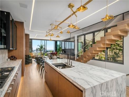 2516 Ocean Boulevard, Corona del Mar, CA