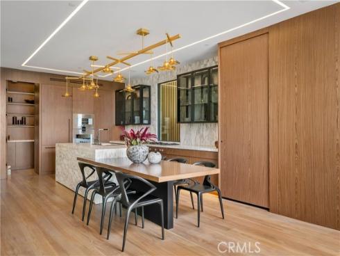 2516 Ocean Boulevard, Corona del Mar, CA