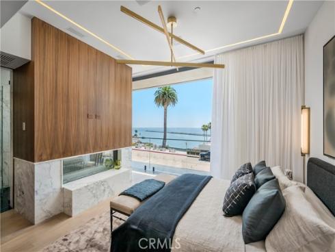 2516 Ocean Boulevard, Corona del Mar, CA
