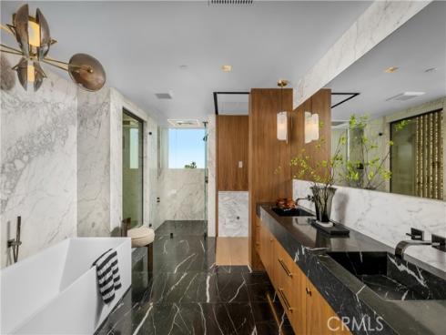2516 Ocean Boulevard, Corona del Mar, CA