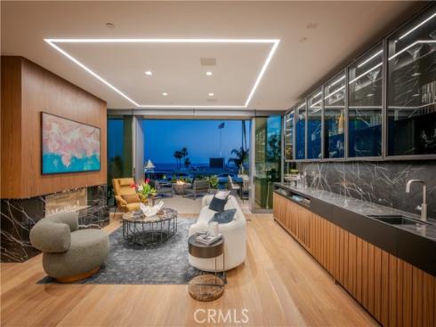 2516 Ocean Boulevard, Corona del Mar, CA