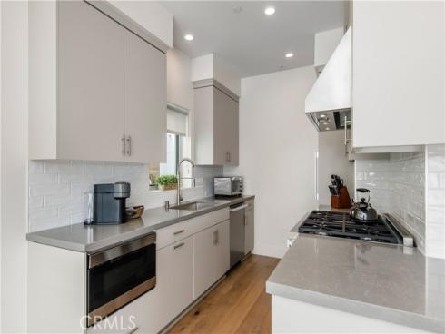 3920 E Coast Highway , Corona del Mar, CA