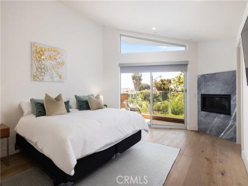 3920 E Coast Highway , Corona del Mar, CA