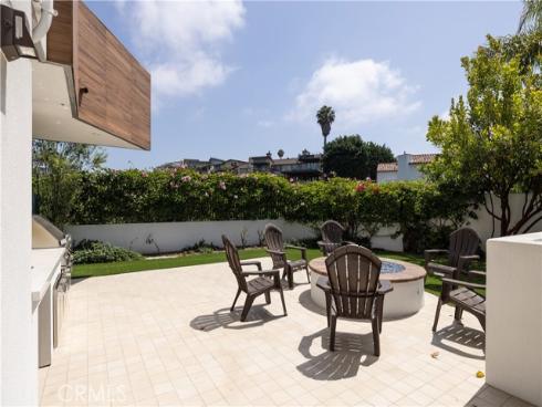 3920 E Coast Highway , Corona del Mar, CA