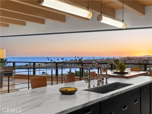 2804 Ocean , Corona del Mar, CA