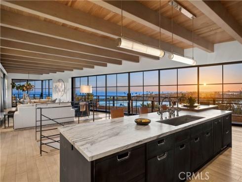 2804 Ocean , Corona del Mar, CA