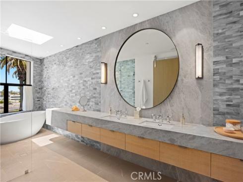 2804 Ocean , Corona del Mar, CA