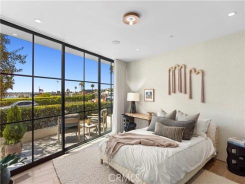 2804 Ocean , Corona del Mar, CA