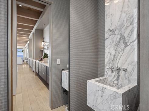 2804 Ocean , Corona del Mar, CA