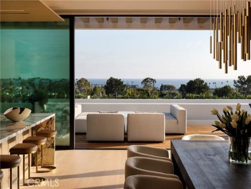 2519 Harbor View Drive, Corona del Mar, CA