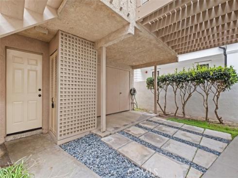 707 Marigold Avenue, Corona del Mar, CA