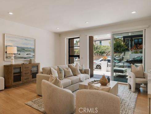 520 Iris , Corona del Mar, CA
