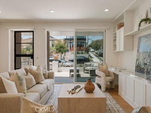 520 Iris , Corona del Mar, CA