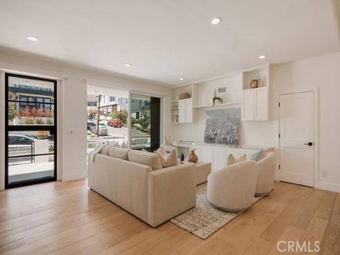 520 Iris , Corona del Mar, CA