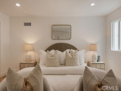 520 Iris , Corona del Mar, CA