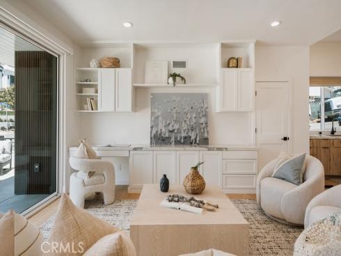 520 Iris , Corona del Mar, CA
