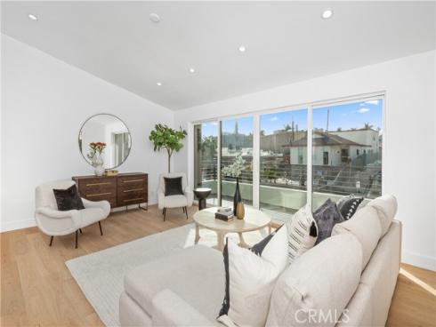 520 Iris , Corona del Mar, CA