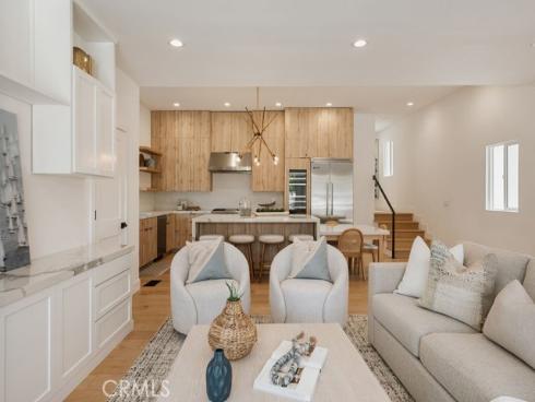 520 Iris , Corona del Mar, CA
