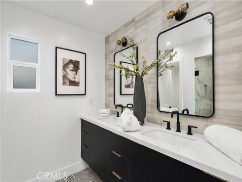 520 Iris , Corona del Mar, CA
