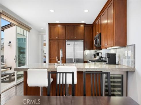 417 Poinsettia Avenue, Corona del Mar, CA