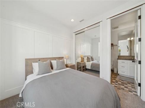 417 Poinsettia Avenue, Corona del Mar, CA