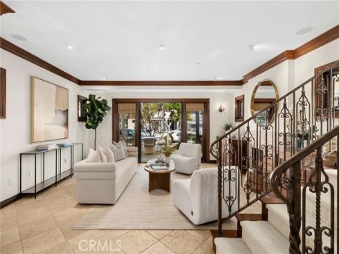 707 Larkspur Avenue, Corona del Mar, CA