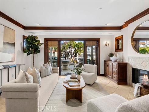 707 Larkspur Avenue, Corona del Mar, CA