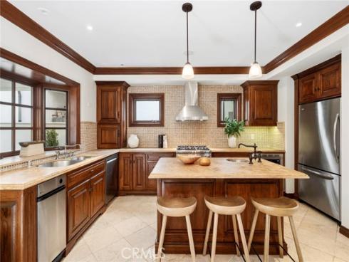 707 Larkspur Avenue, Corona del Mar, CA