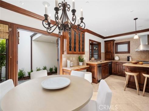 707 Larkspur Avenue, Corona del Mar, CA